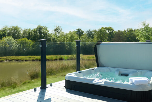 Lakeside Kos Lodge with hot tub | 2024