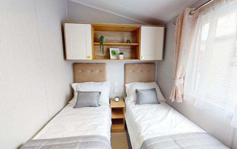 Twin-Bedroom_WEB