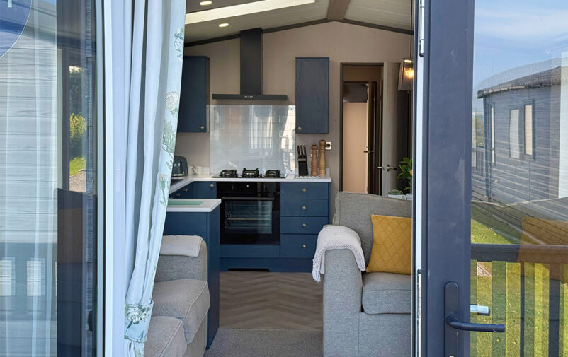 Riverwood-2022-3Bed-LivingRoom3-WEB