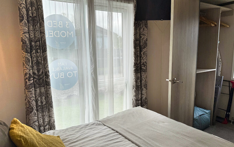 Riverwood-2022-3Bed-Master2-WEB