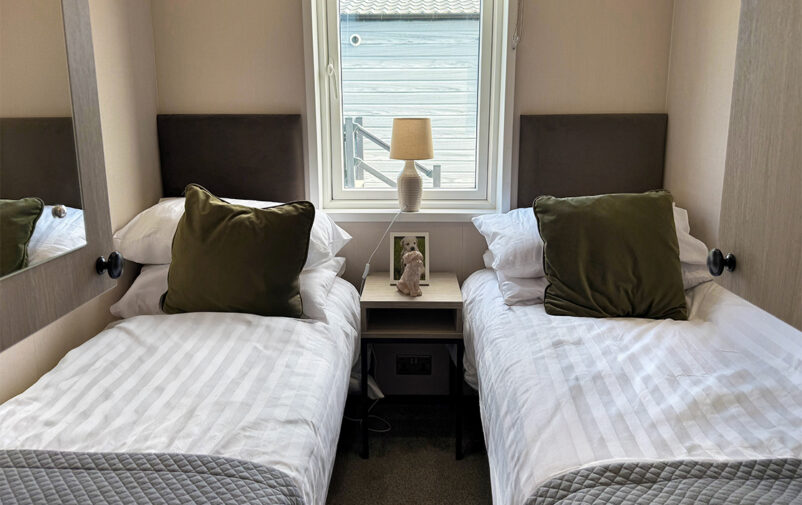 Riverwood-2022-3Bed-TwinRoom2-WEB