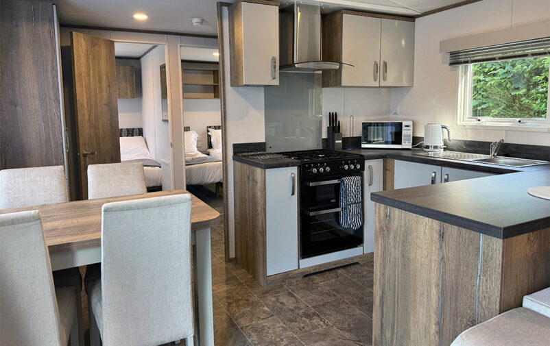 Oakdale-2024-3Bed-Kitchen2-WEB