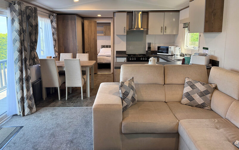 Oakdale-2024-3Bed-LivingRoom1-WEB