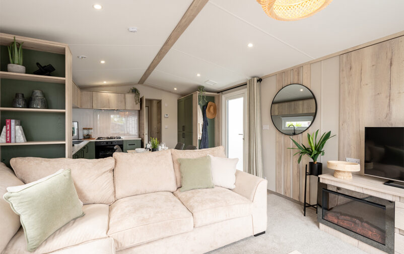 DMC_200825_victory-2_WEB