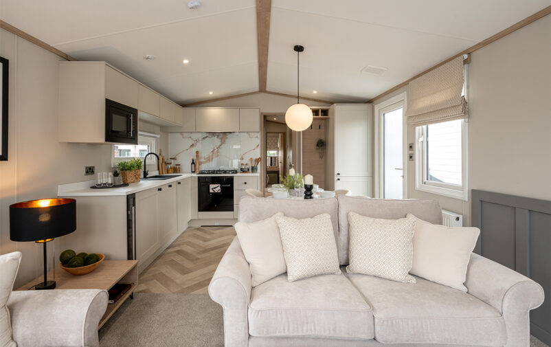 DMC_200825_victory-38_WEB-1