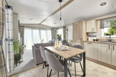 ABI_Beverley_Dinning_Kitchen_Main_RT_WEB