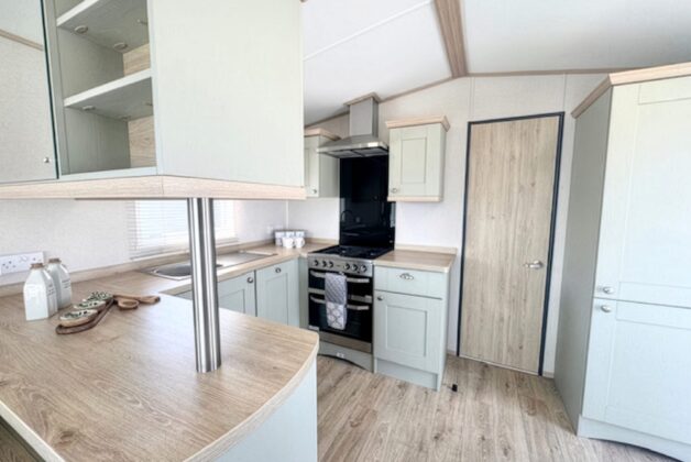 ABI Wimbledon Holiday Home | 2024