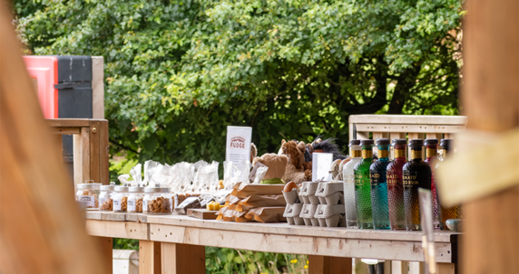1096_Lovat-Parks_Summer-Fete-at-Green-Hill-Farm_FINAL-90-784x490-1