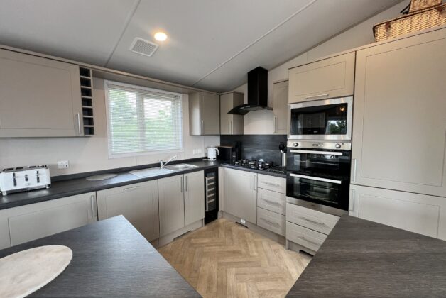 Atlas Lilac Lodge | 2021