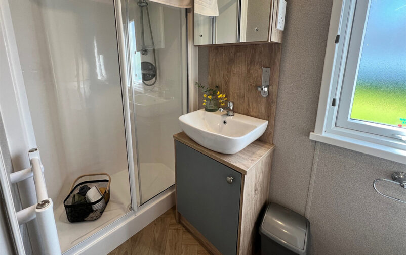 Bathroom-EDIT-WEB