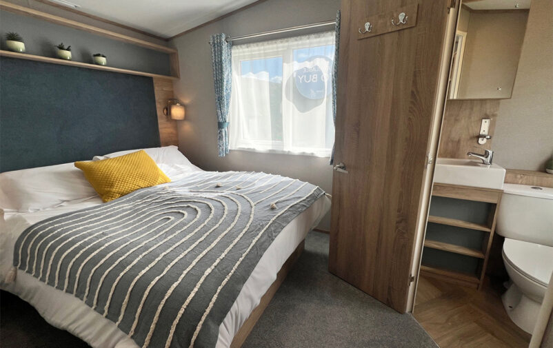 MasterBedroom-EDIT-WEB