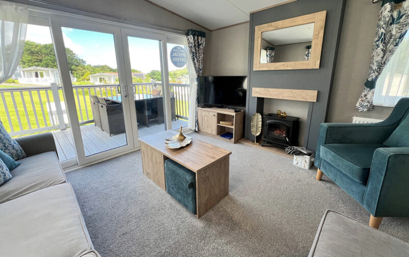 LivingRoom-EDIT-WEB-1