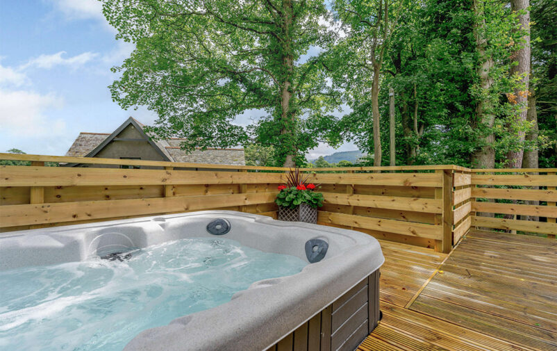 Buttermere_HotTub1-WEB