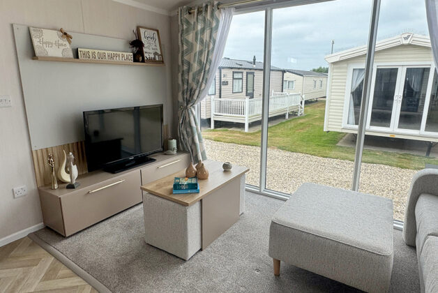 Swift Burgundy Holiday Home | 2026