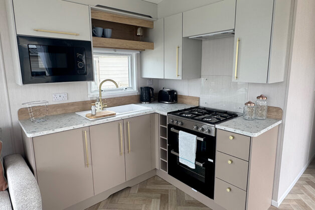 Swift Burgundy Holiday Home | 2026