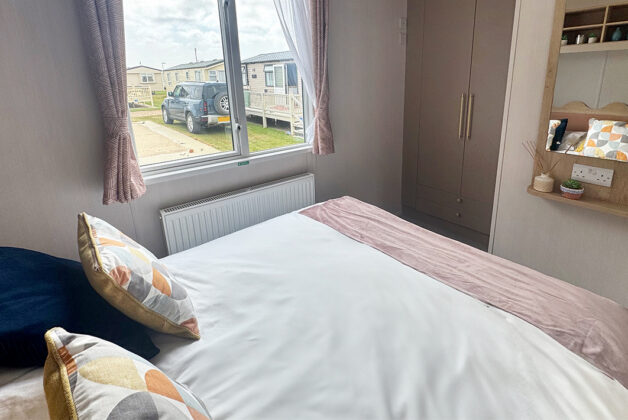 Swift Burgundy Holiday Home | 2026
