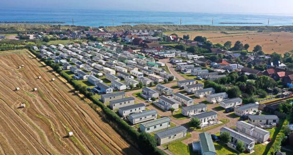 Caravans-toward-beach-2-WEB
