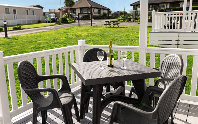 new-luxury-decking