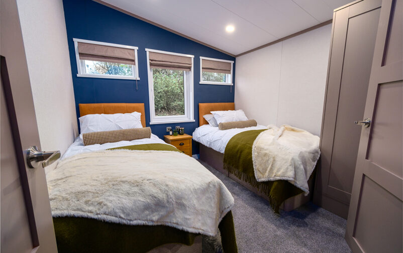 Twin-bedroom-edit