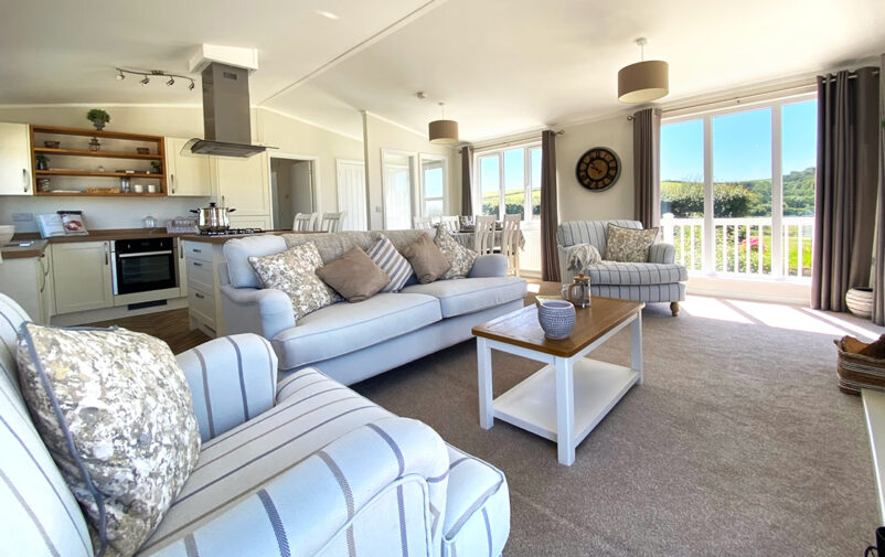 RESIZED-Burleigh-living-room-2.jpeg-edit-1