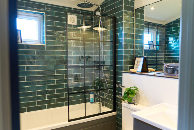 Prestige Glass House Lodge with hot tub | 2024